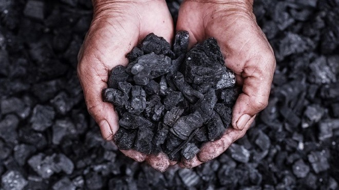 Kömürcülerin başkanı ‘utanarak söylüyorum’ dedi… 1 ton kömür, 1 asgari ücret!